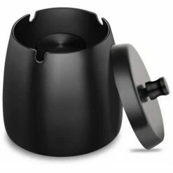 FLYME Cendrier Avec Couvercle Cigarettes Cendrier Coupe-vent Cendrier Portable Pour IntéRieur Et ExtéRieur Avec Tapis Antidérapant Pour Restaurant Bar Maison Bureau (Noir-Petit)